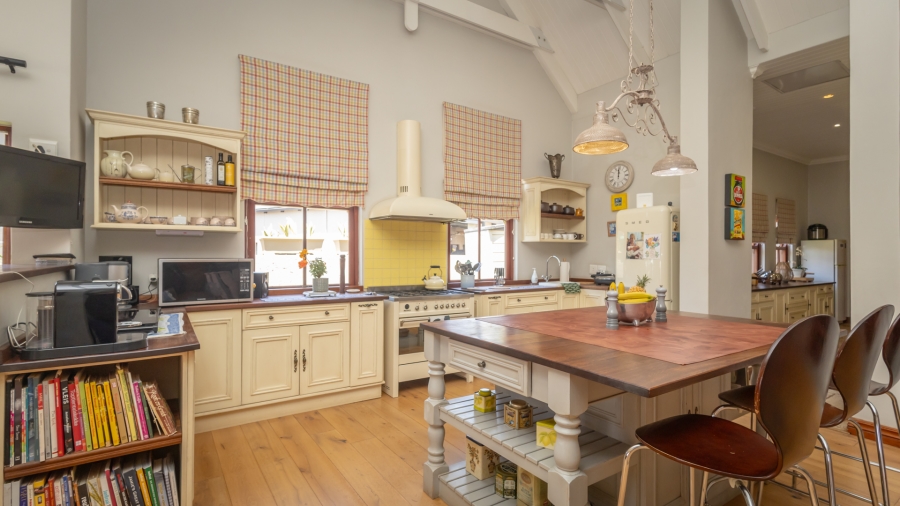 3 Bedroom Property for Sale in The Coves North West